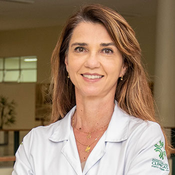 Andréa Pires Souto Damin